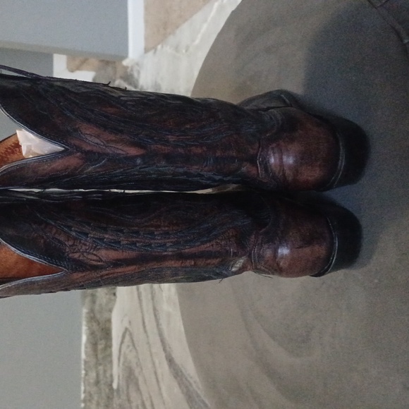 Lucchese Men Cowboy Boots. Size 10 Brown - Picture 7 of 11